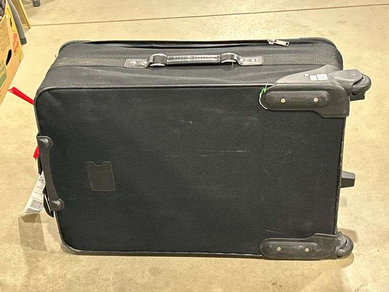 SUITCASE & 2 TRAVEL BAGS