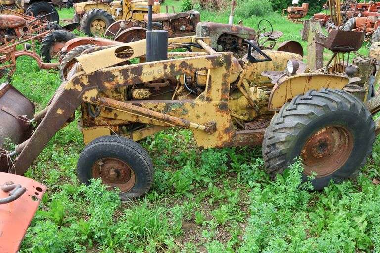 ALLIS CHALMERS I60 TRACTOR/LOADER/BACKHOE