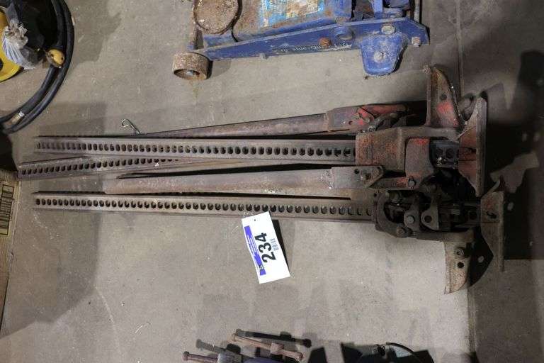 3 UTILITY JACKS