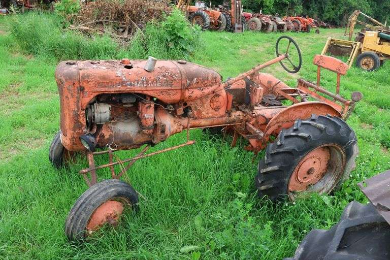 ALLIS CHALMERS 'B' TRACTOR