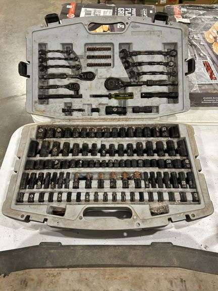 2 STANLEY SOCET SETS - NOT COMPLETE
