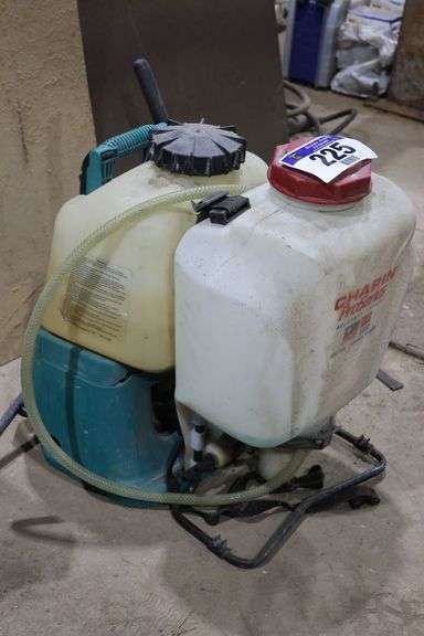 2 BACKPACK SPRAYERS