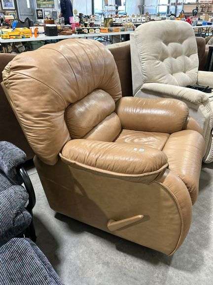 ROCKING RECLINER CHAIR