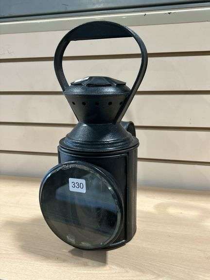 ANTIQUE RAILWAY HAND LANTERN
