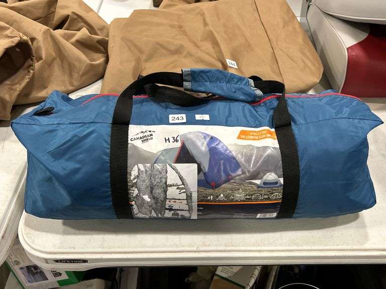 CANADIAN SHIELD 4 PERSON TENT WITH FULL FLY TENT