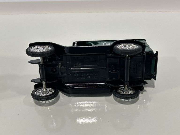 ERTL WATKINS PRODUCTS 1923 CHEVY TRUCK BANK - 1/25