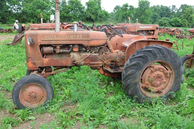 ALLIS CHALMERS D14 TRACTOR