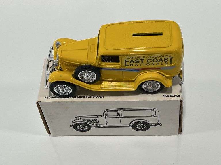 ERTL EAST COAST NATIONALS 1932 PANEL DELIVERY BANK - 1/25