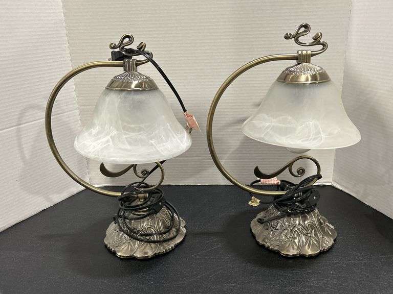 PAIR OF TABLE LAMPS - 15"