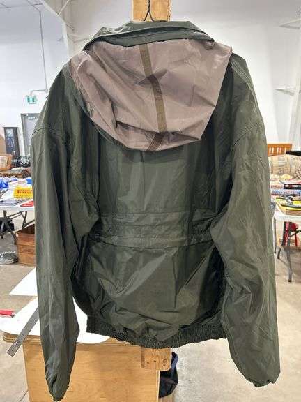 PIONEER JACKET - SIZE LARGE