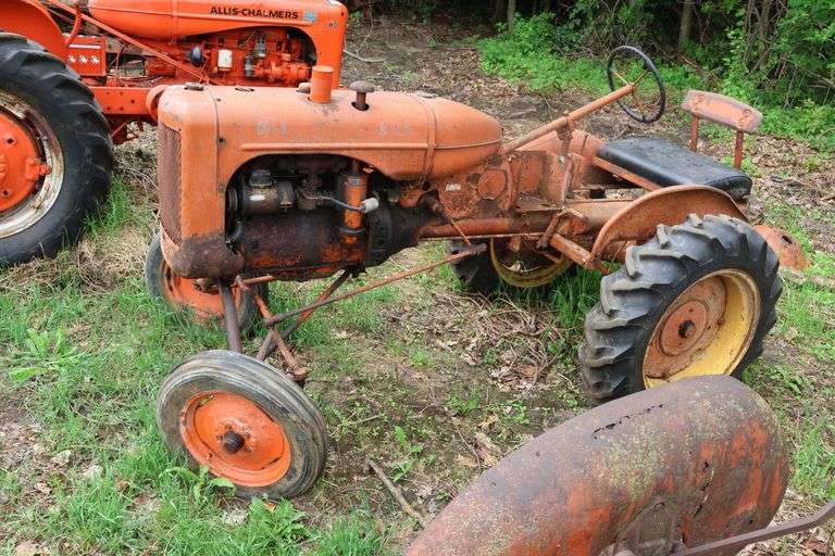 ALLIS CHALMERS 'B' TRACTOR