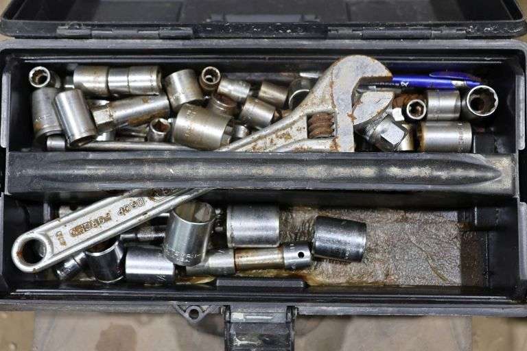 TOOLBOX WITH CONTENTS, BIT & HOLE SET