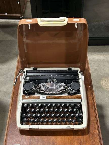 VICEROY SCM SMITH-CORONA TYPEWRITER