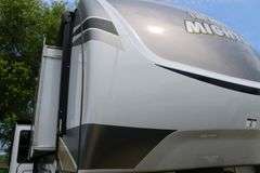 2021 ALLIANCE PARADIGM 370FB CAMPER TRAILER
