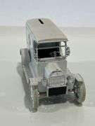 ERTL DAIRY QUEEN 1917 FORD MODEL T VAN BANK - 1/25
