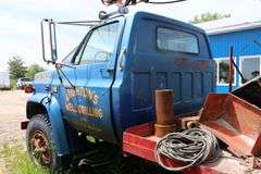 1983 GMC 7000 TRUCK & BUCYRUS ERIE 22W DRILL
