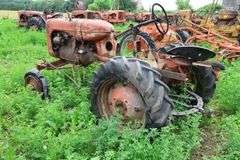 ALLIS CHALMERS 'B' TRACTOR