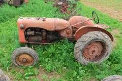 ALLIS CHALMERS 'B' ORCHARD CONVERSION TRACTOR