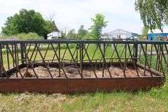 ROUND BALE FEEDER