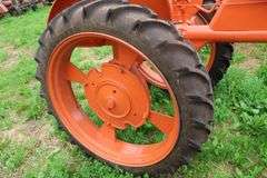 ALLIS CHALMERS 'B' ASPARAGUS TRACTOR