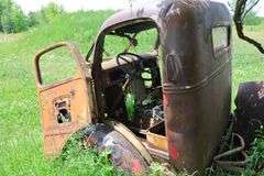 VINTAGE DRILLING TRUCK