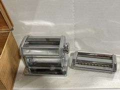 PASTA MAKER