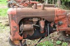 ALLIS CHALMERS 'B' TRACTOR