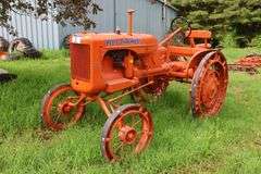 ALLIS CHALMERS 'B' ON STEEL TRACTOR