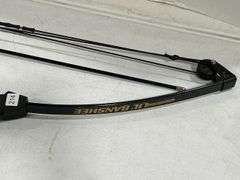 LIL' BANSHEE COMPOUND BOW WITH ARROW