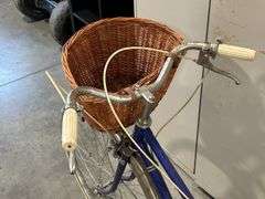 VINTAGE UNIVAL LADIES BICYCLE