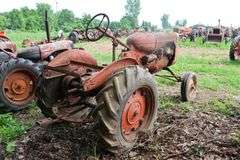 ALLIS CHALMERS 'B' TRACTOR