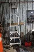 8' ALUMINUM LADDER
