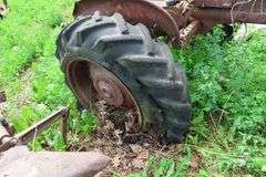 ALLIS CHALMERS 'B' TRACTOR