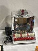 MR.CHRISTMAS PLASTIC TABLE TOP MUSIC PLAYER