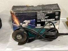 MAKITA 4" ANGLE GRINDER