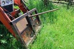 CASE 990 DIESEL TRACTOR & LOADER -RUNNING