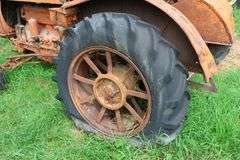 ALLIS CHALMERS UNITED TRACTOR
