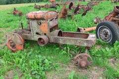 ALLIS CHALMERS TRACTOR FRAME