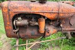 ALLIS CHALMERS 'B' TRACTOR