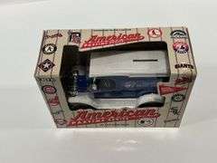 ERTL TORONTO BLUE JAYS DELIVERY TRUCK BANK - 1/25