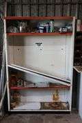 METAL SHELF WITH CONTENTS