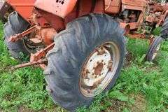 ALLIS CHALMERS D15 TRACTOR