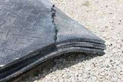 QUANTITY OF RUBBER MATS