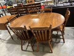 PEDESTAL TABLE WITH SIX CHAIRS AND TWO LEAVES - WITH LEAVES 64"X42"X30"