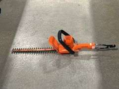 BLACK & DECKER 16" ELECTRIC HEDGE TRIMMER
