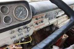 1975 FORD TRUCK & BUCYRUS ERIE 22-W DRILL