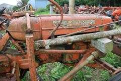 ALLIS CHALMERS D14 TRACTOR & LOADER