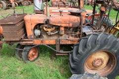 ALLIS CHALMERS 'WD' TRACTOR