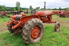 ALLIS CHALMERS D12 TRACTOR