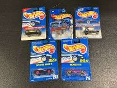 GROUP OF ASSORTED HOT WHEELS CARS
